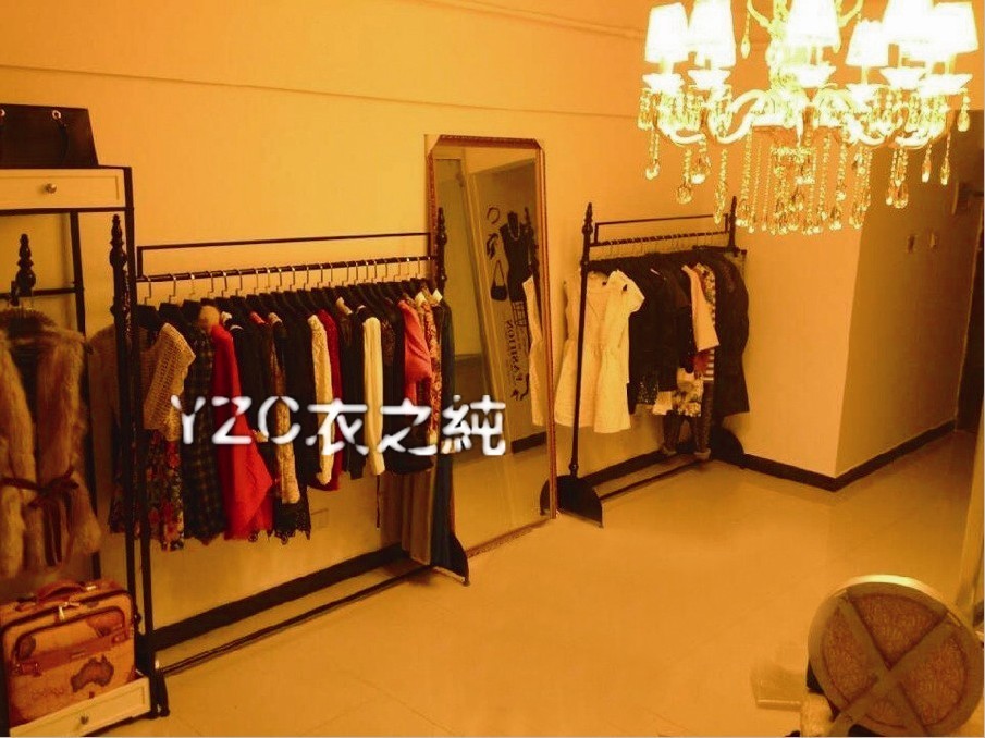 韓國(guó)精品女裝衣架