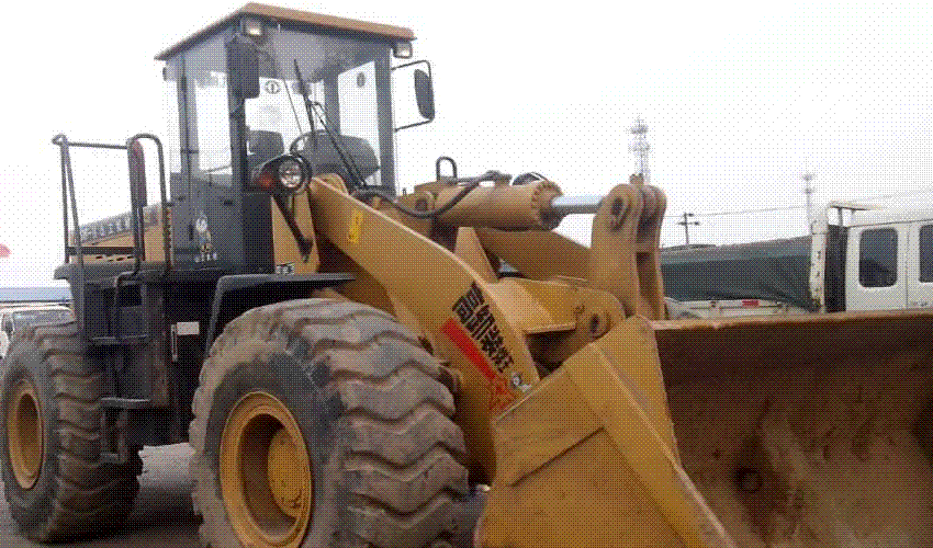 低價(jià)出售新鏟車