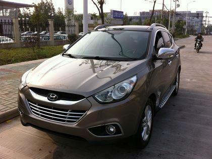 2014年現(xiàn)代ix35舒適型自動(dòng)四驅(qū)2.0現(xiàn)售1.8萬