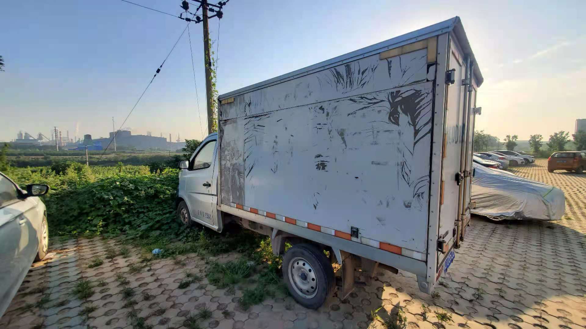 出售廂式貨車