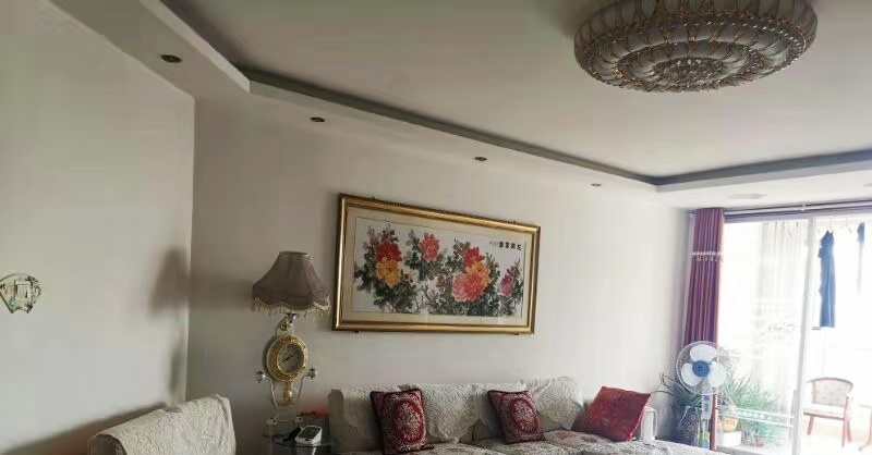育英小區(qū)學(xué)區(qū)房出售