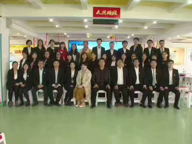 䰲нώǰ_