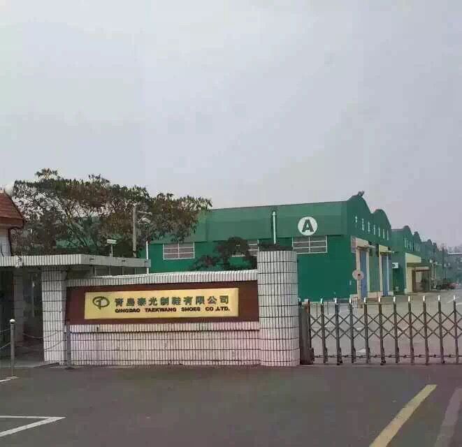 鑫源耐克折扣店招全國代理